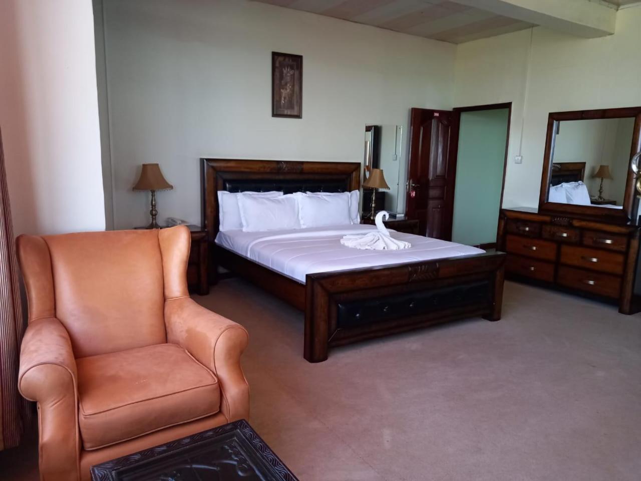 Newstead Hotel Naivasha Extérieur photo