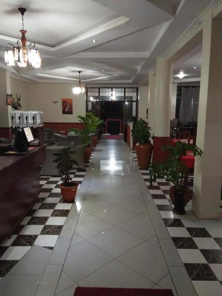 Newstead Hotel Naivasha Extérieur photo